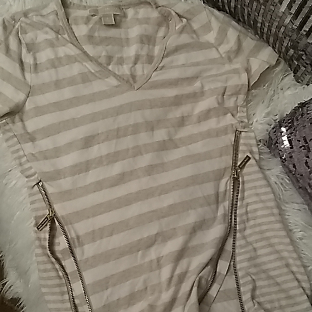 Michael kords ❤️t shirt - Picture 4 of 5